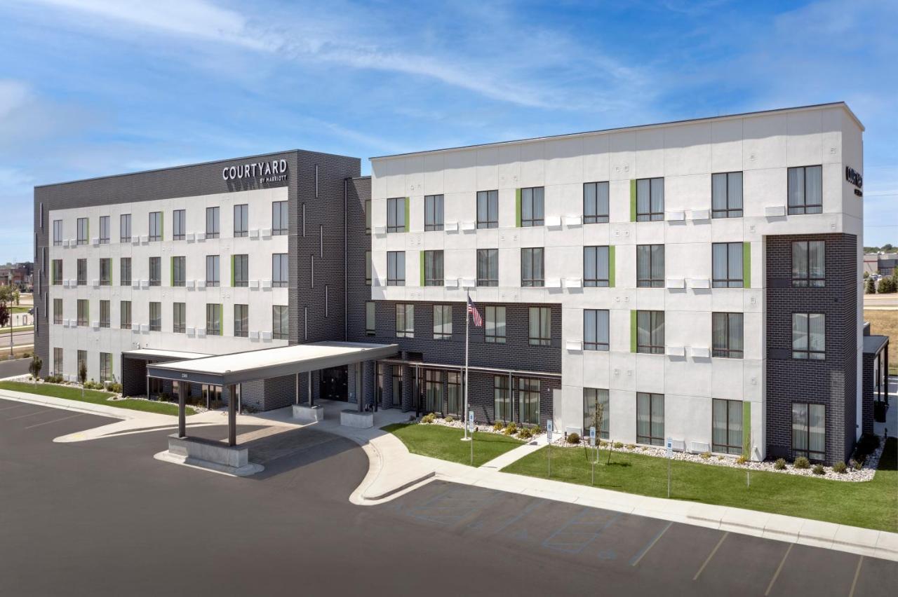 Hotel Courtyard By Marriott Fargo Esterno foto