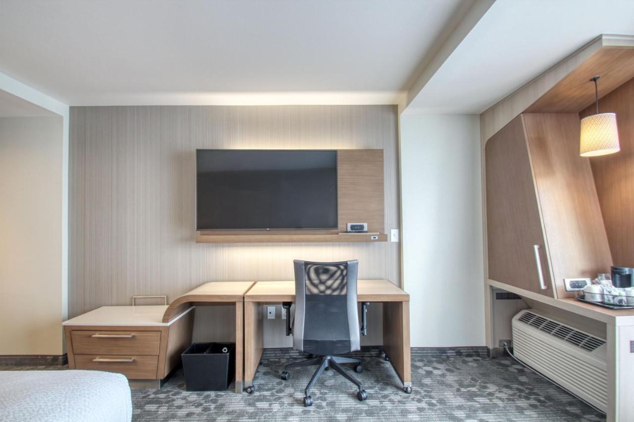 Hotel Courtyard By Marriott Fargo Esterno foto