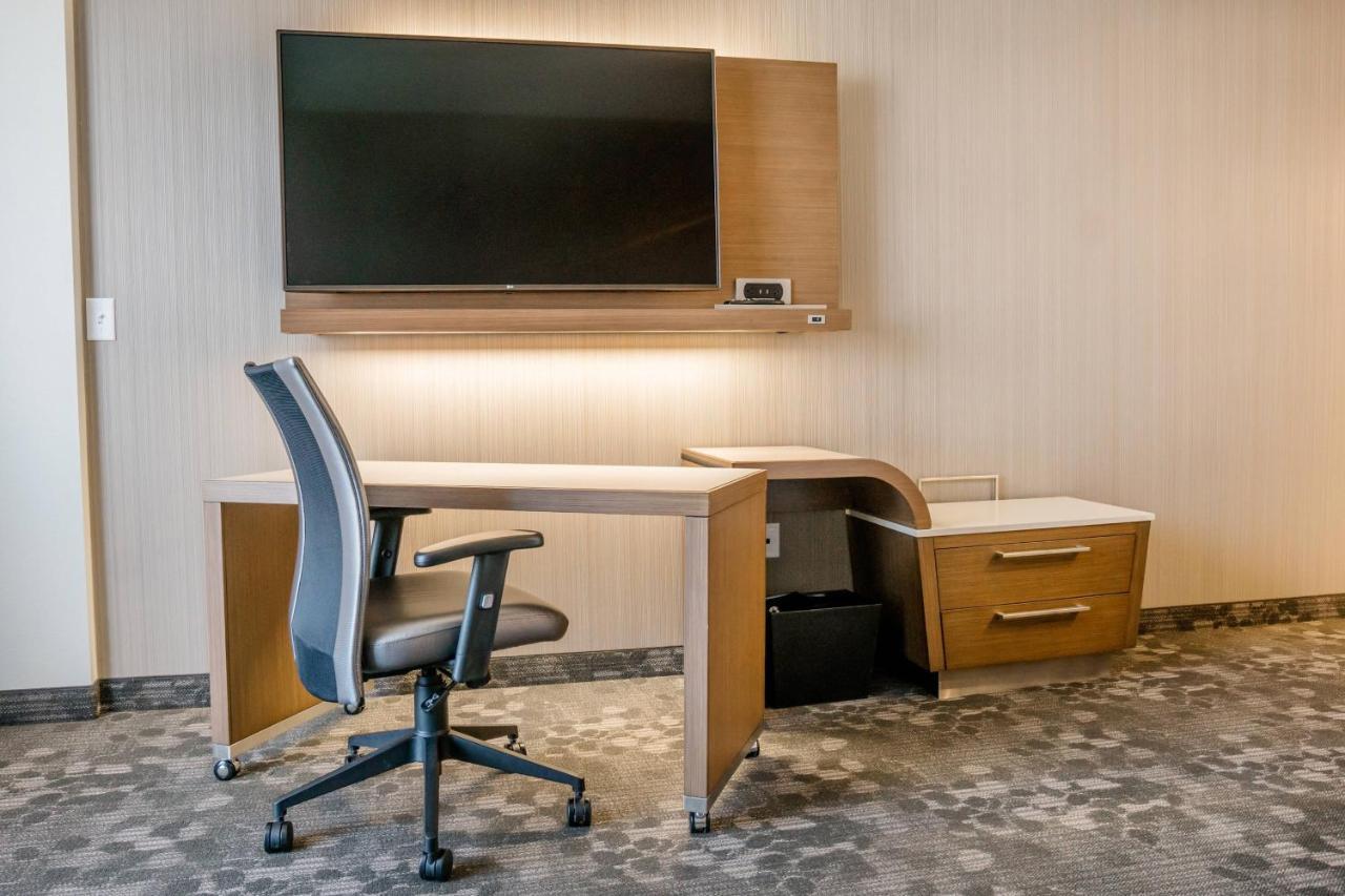 Hotel Courtyard By Marriott Fargo Esterno foto
