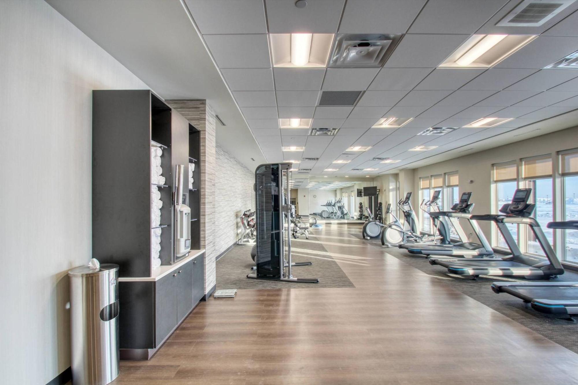 Hotel Courtyard By Marriott Fargo Esterno foto