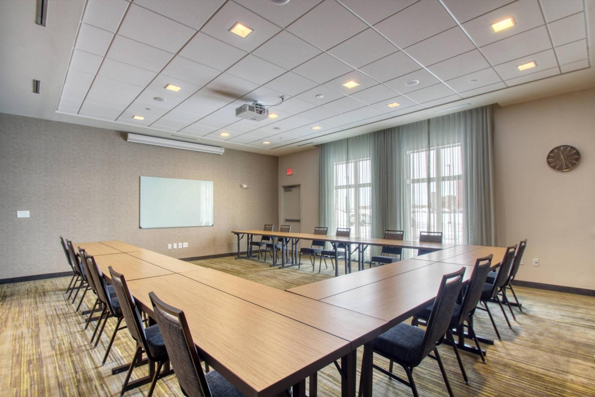 Hotel Courtyard By Marriott Fargo Esterno foto